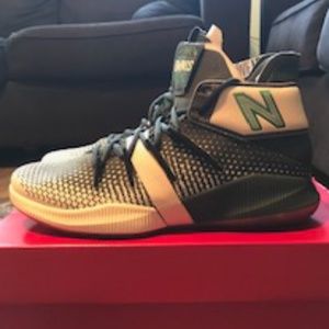 New Balance OMN1s Men's Size 11